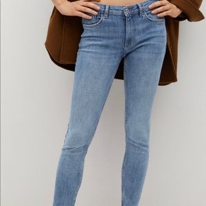 High raise skinny jean size 28